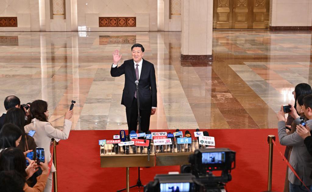 國家體育總局局長高志丹接受媒體采訪