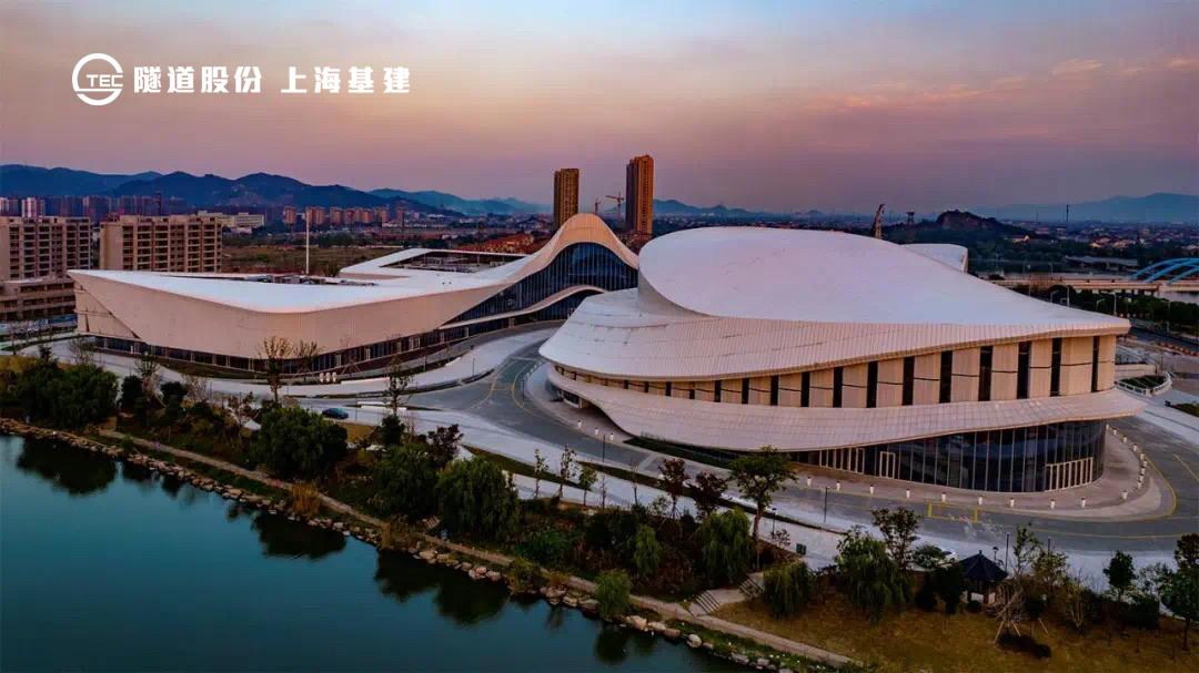 上海基礎(chǔ)設(shè)施建設(shè)發(fā)展（集團(tuán)）有限公司