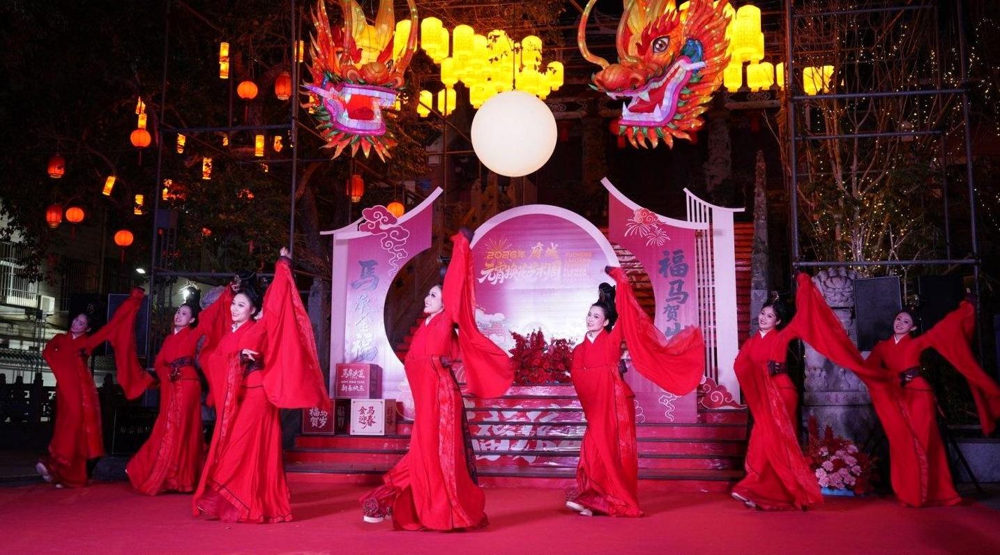 ?？谑协偵絽^(qū)府城元宵換花藝術(shù)周亮燈儀式圓滿舉行